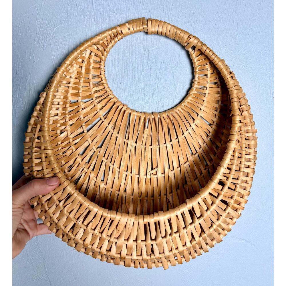 1970s Woven Wicker Wall Basket: Round Boho Farmhouse Decor (13-14" Tall) - Picture 10 of 10